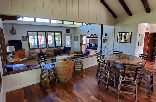 Put-in-Bay House | Best Downtown Location- Large, Beautiful!- The Queen Elizabeth House