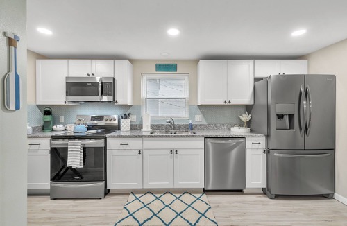Maumee House | Best location in Uptown Maumee! King Bed-W/D-3TVs!