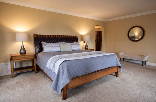 Calgary House | Black Diamond Ranch House | Luxury Ranch Stay