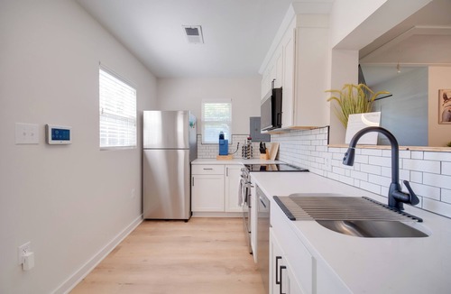 Erie Cottage | 'blue Heron' Walk to Kelso Beach! Pet-friendly Gem