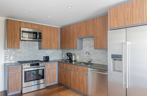 Clinton Hill Apartment | Blueground | Clinton Hill, rooftop, nr Fort Greene Park