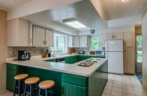 Town of Jerusalem House | Bluff`s Charm 3 bedroom lake home on Keuka Lake