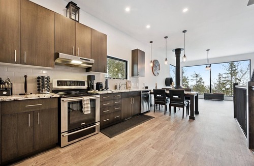 Northern Bruce Peninsula House | Borchardt Lookout | Modern Escarpment Retreat