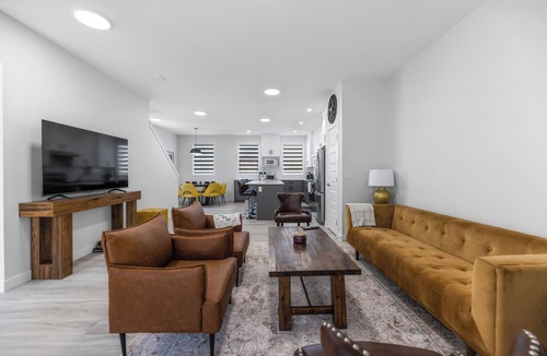 Calgary House | Brand New 2025 Modern Townhome Near YYC Airport | Garage Parking