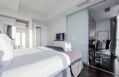 Bay Street Corridor Apartment | Breathtaking View 2 Bedroom in the Heart of Downtown Toronto