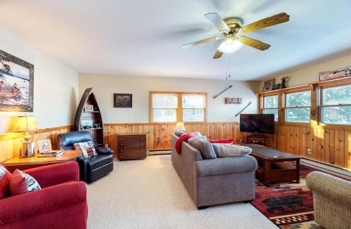 Phelps House | Briar's Hideaway