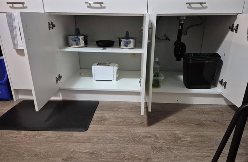 Winnipeg House | Bright & Cozy Getaway/Near Garden City Mall
