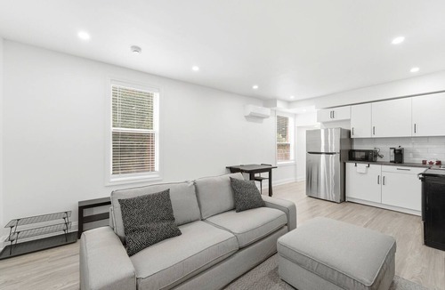 Brantford Apartment | Bright Renovated 1BR Suite · Monthly Stays · 5 Min to Downtown & Hospital