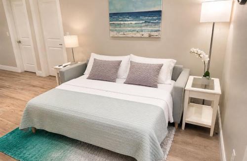 Burnaby Apartment | Bright Suite with parking 30 min to MAJOR INTERNATIONAL SPORTING EVENT skytrain