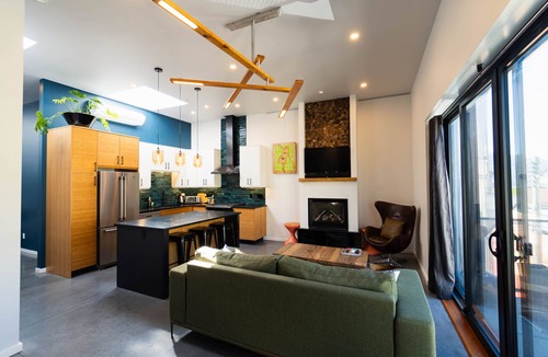 Nelson Apartment | Broken Hill Designer Baker St Flat Mountain View.