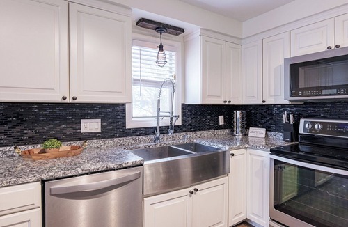 Fairport House | Bullzeye 3Bed2Bath, Full Townhome, Gameroom