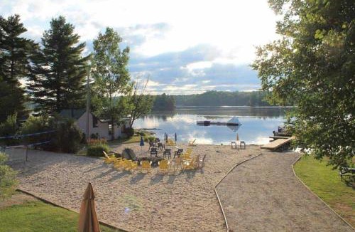 Seguin House | Bunkie 4 At The Lake On Muskoka Shores