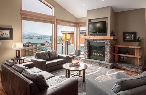 East Kootenay House | Residences 3 Bedroom Bugaboo Plus Condo: Unit 15
