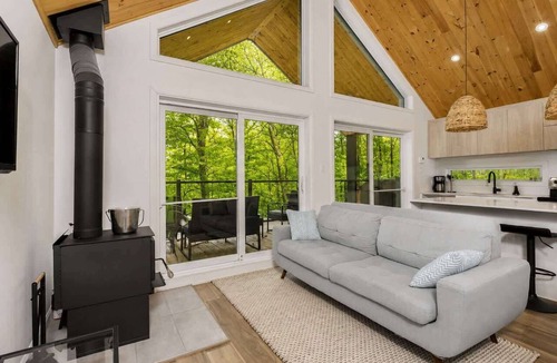 Sainte-Beatrix House | NatureX | Spa | Rivière | Dogfriendly