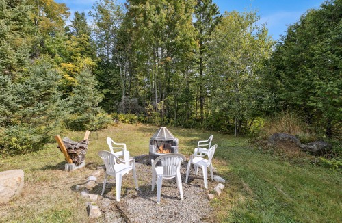 Ste-Lucie-des-Laurentides Ski Chalet | 🌲Chalet Spa & Sauna Getaway in Luarentide– Sainte-Lucie 🌲 Val-David, Val-Morin