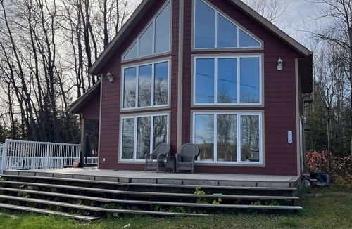 West Central Saskatchewan Cabin | Cabin with uninterrupted view of the lake