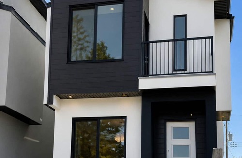 Southwest Calgary Apartment | Calgary Urban Suites B