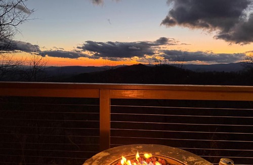 Apple Ridge House | Calling Me Home