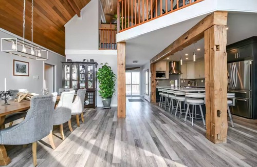 Ramara House | Campfire, Privacy, Stargazing minutes to Beaches/Orillia/Casino Rama