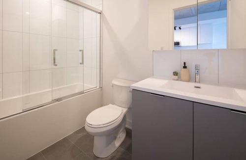 Carlingwood - McKellar Park - Laurentien View Apartment | Carlton West Modern Living | Urban 1BR