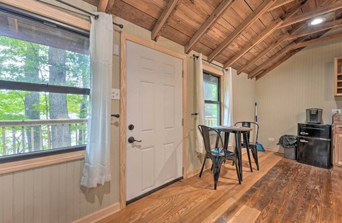 Cassopolis Apartment | Cassopolis 'The Cabin' Retreat: Lake Access!