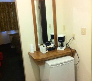 Fraser Lake Hotel | Cataline Motor Inn