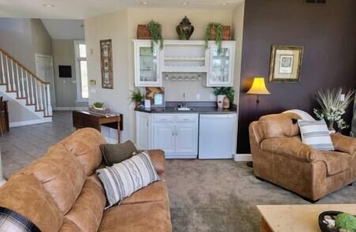 Bryan House | Cattle Creek Stay and Play