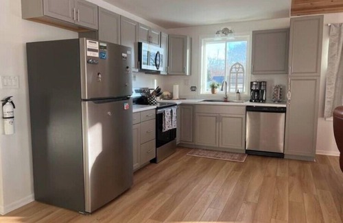 Cayuga House | Cayuga, NY On Seneca River