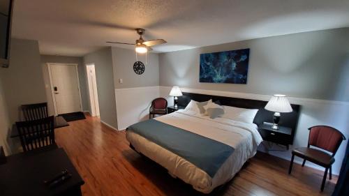 Radium Hot Springs Hotel | Celadon Lodge