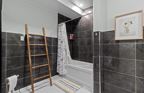 Downtown St. John's House | Central 5BR St Johns Stay Near MUN & Downtown