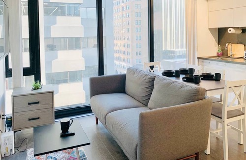 Bloor-Yorkville Apartment | Central Condo in DT of Toronto 1B1B