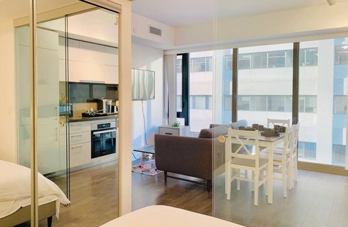 Bloor-Yorkville Apartment | Central Condo in DT of Toronto 1B1B