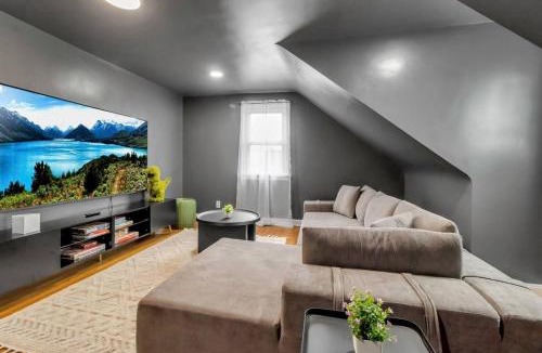 Cheektowaga Apartment | Central location Parking