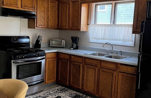 Rochester Apartment | Centrally located 1-bedroom apartment with off street parking Rochester
