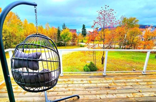 Petite-Riviere-Saint-Francois Apartment | Charlevoix 3BR Cottage Hot Tub & Game Room 8