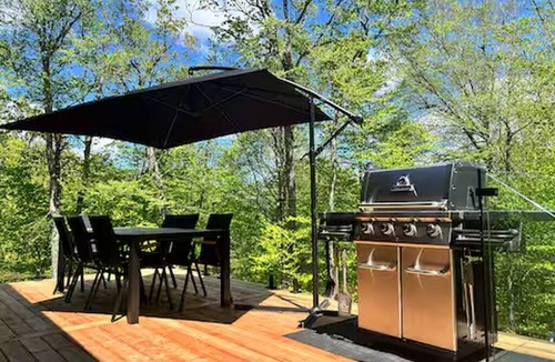 Lac Superieur Village House | Chalet Boreä - Private Spa, Sauna & Fire place | 5 Min to Tremblant