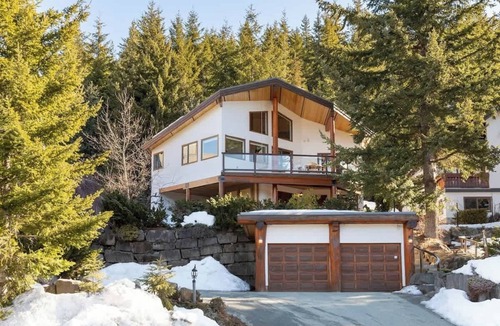 Whistler House | Chalet with hot tub near village