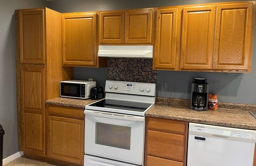 Hillsdale Apartment | Charming 2-bedroom apartment in fabulous Hillsdale with WiFi, AC