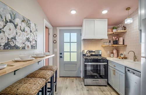Waterloo Cottage | Charming 2-bedroom cottage with Patio in Downtown Waterloo