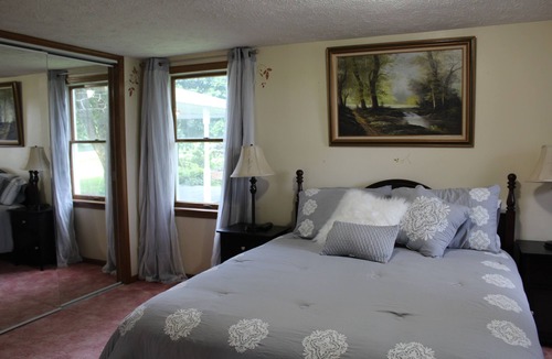 Skaneateles Other | Charming 3-bedroom farmhouse with large backyard, cabin and scenic pond.