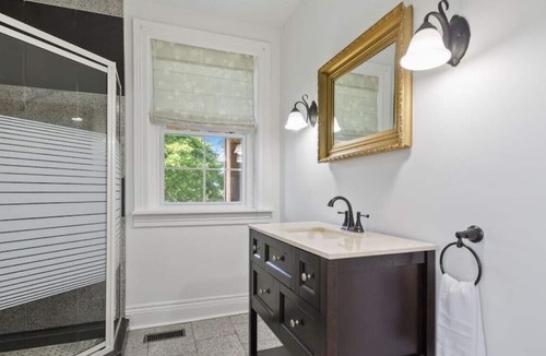 Grey Highlands Apartment | Charming 8 Acre Farmhouse! (114586)
