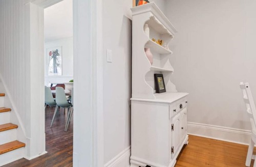 Grey Highlands Apartment | Charming 8 Acre Farmhouse! (114586)