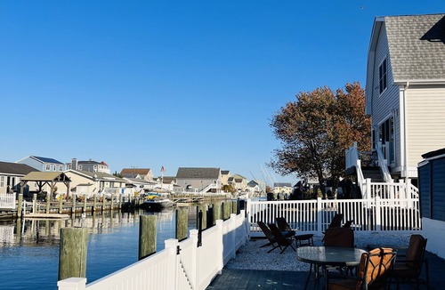 Bayville House | Charming Bay Home with Dock, 2-Bedroom, Fire Pit, WIFI, near Beach