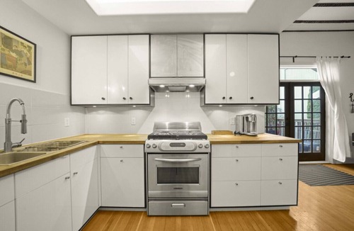 Downtown Eastside House | Charming Character-filled Heritage Home near DT