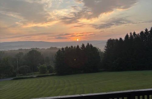 Cortland House | Charming estate with large rooms and AC in quaint Cortland