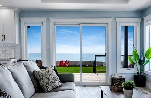 Leamington House | Charming Lakefront Vacation Rental on Lake Erie for a Memorable Family Escape in Leamington, Ontario