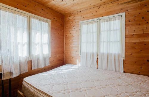 Lakefield House | Charming Lakeview Family Resort in Katchwanooka with Private BBQ and firepit