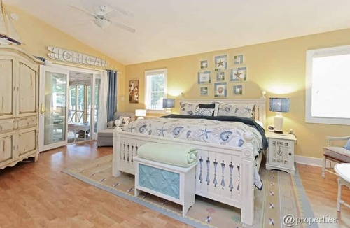New Buffalo Cottage | Charming New Buffalo Cottage