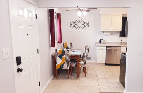Westland House | Charming Retreat, 30 min to Det & AA, Bonfire Pit