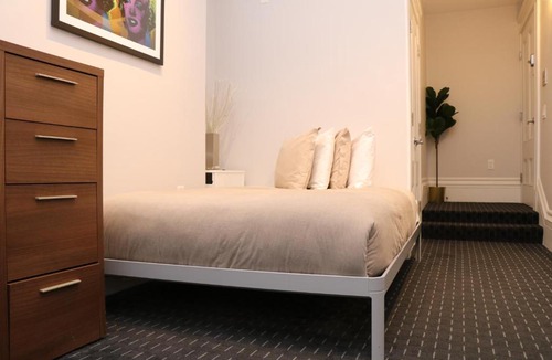 Beacon Hill Apartment | Charming & Stylish Studio on Beacon Hill #3